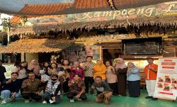Departemen Administrasi Publik FISIP Undip Dorong Pelaku UMKM Batik Manfaatkan Aplikasi Canva