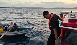 Perahu Mati Mesin, Kakek 68 Tahun Terapung Berjam-jam Berhasil Diselamatkan Tim SAR
