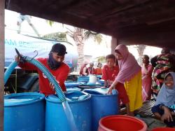 Cibarusah dan Serang Baru Kekeringan, BPBD Kabupaten Bekasi Gercep Pasok 10.000 Liter Air Bersih