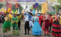 Tarian Dunia Meriahkan Parade Sepak Bola, dari Samba hingga Tango Argentina
