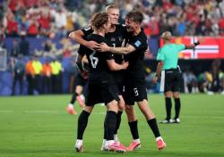 Haaland Menggila! Bawa Norwegia Lolos 32 Besar, Tekuk Senegal 3-2