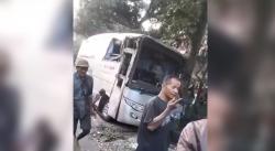 Diserempet Truk Oleng, Bus Budiman Jurusan Pangandaran-Yogyakarta Terperosok dan Tabrak Pohon