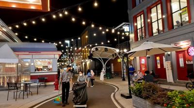 Menikmati Wisata Rasa Amerika di Broadway Alam Sutera&nbsp;