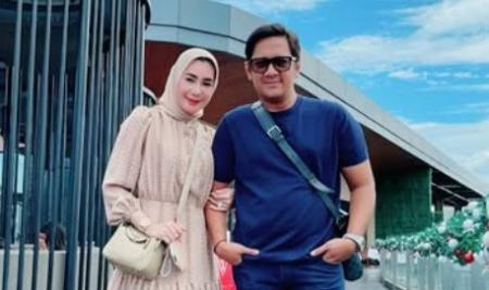 Andre Taulany dan Erin Pilih Urus Anak Bersama usai Sepakat Cerai dengan Damai Andre Taulany dan Erin Pilih Urus Anak Bersama usai Sepakat Cerai dengan Damai