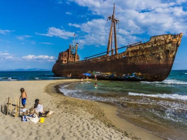 Intip Misteri Bangkai Kapal The Eduard Bohlen, Ada di Padang Pasir