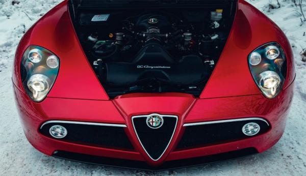 Alfa Romeo 8C