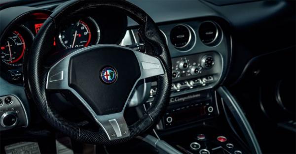 Alfa Romeo 8C