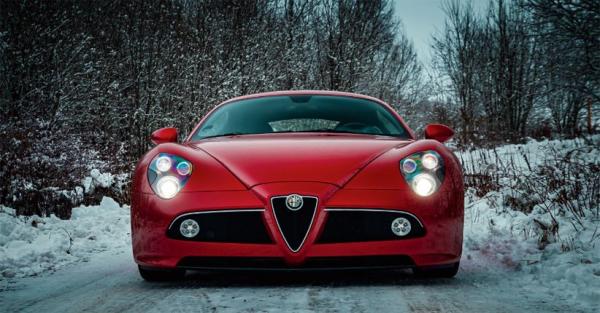 Alfa Romeo 8C