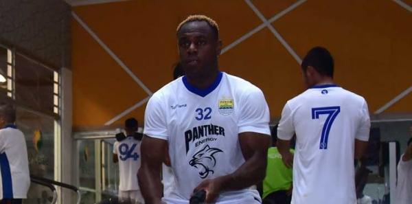 Igbonefo Victor Igbonefo resmi kembali ke Persib Bandung (Foto: Dok Persib)