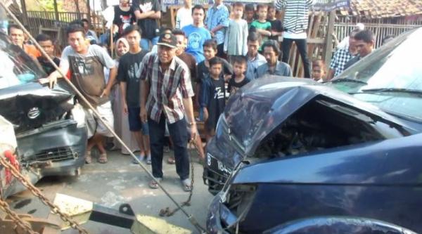 3 Mobil  Kecelakaan Beruntun di Serang  Banten 