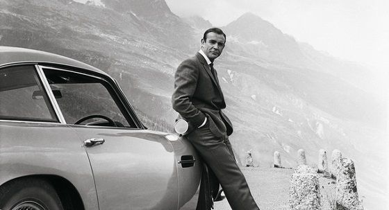 Astom Martin James Bond