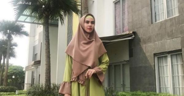 Artis Cantik yang Menjadi Ibu Sambung. (Foto: instagram)