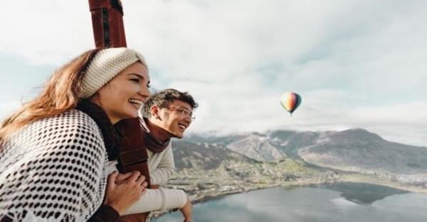  Artis gelar pernikahan di dua negara, Nadine Chandrawinata 