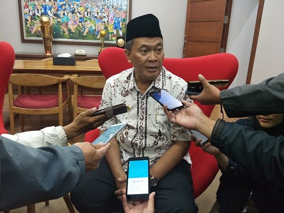 Pemkot Bandung Tertarik Gunakan Transportasi Mass