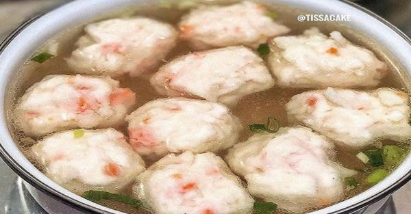 Makan Malam dengan Bakso Udang Kuah, Rasanya Lezat dan Segar