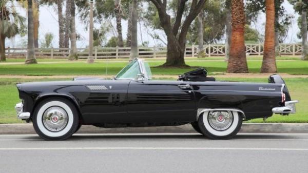 Mobil Merilyn Monroe