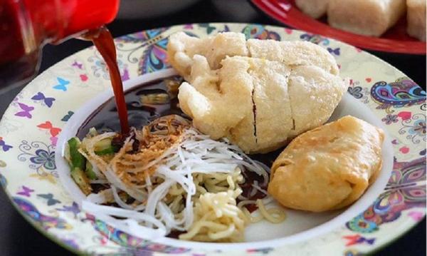 Kuliner Pempek (Foto: IG@saffina_bermawi)