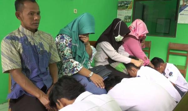 Berbakti kepada orang tua merupakan salah satu amalan yang paling dicintai Allah. (Foto: Dok.iNews.id)