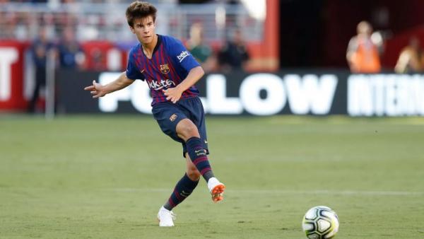 Puig Gelandang Barcelona, Riqui Puig (Foto: AS)