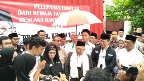 Bantuan relawan Jokowi-Ma'ruf untuk korban bencana tsunami selat sudan di Banten