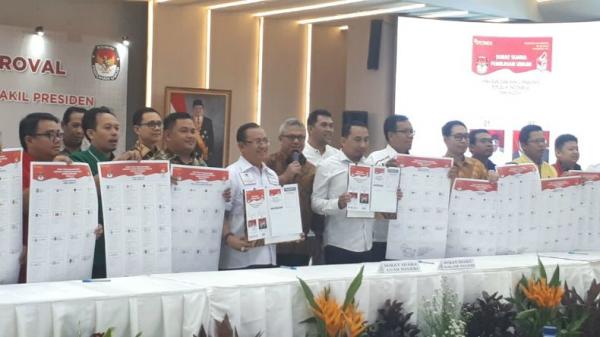 KPU dan peserta Pemilu 2019 menyepakati desain surat surat di Kantor KPU Pusat, Jakarta, Jumat (4/1/2019). (Foto: iNews.id/Felldy Utama)