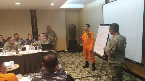 TNI, Basarnas dan Hawaii National Guard menggelar latihan bersama penanggulangan bencana selama 13 hari (19-21 Februari 2019) di Hotel Santika Premiere, Malang, Jawa Timur. (Foto: Dispenad)