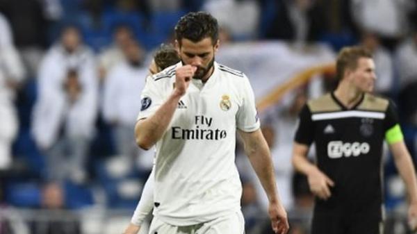 Nacho 1 Penyeran Leicester City Kalechi Iheanacho merayakan gol yang dicetaknya saat bermain imbang 1-1 melawan Aston Villa pada leg pertama semifinal Piala Liga Inggris di King Power Stadium, Kamis (9/1/2020) dini hari WIB. (Foto: AFP)