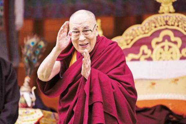 Alami Infeksi Dada, Dalai Lama Dirawat di Rumah Sakit India