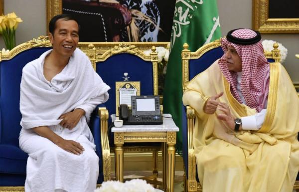 Menjelang keberangkatan ke Jeddah dari Riyadh (Foto: Biro Pers Sekretariat Presiden/Laily Rachev)