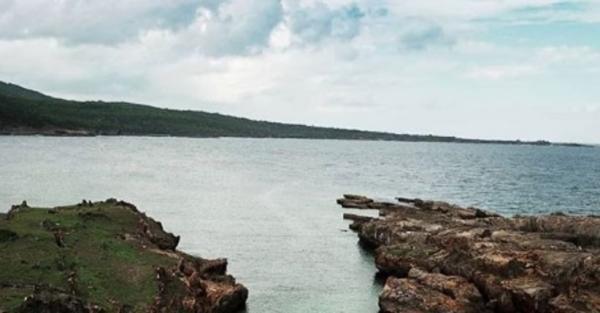 Indahnya Pantai Perawan di Rote, Tersembunyi di Teluk Mungil