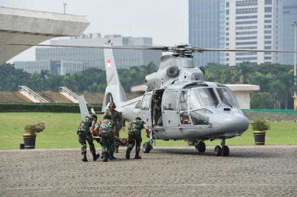 Satgultor TNI simulasi pengamanan pengumuman pemenang Pemilu 2019 i Silang Monas, Jakarta Pusat, Jumat (17/5/2019). (Foto: Puspen TNI)