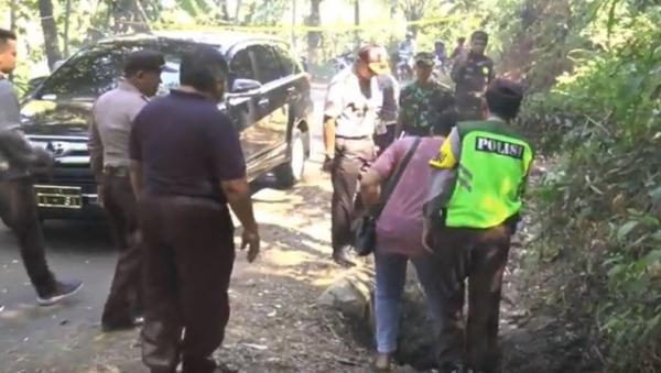 Potongan Kepala  dan Tangan Manusia  Hangus di Selokan 