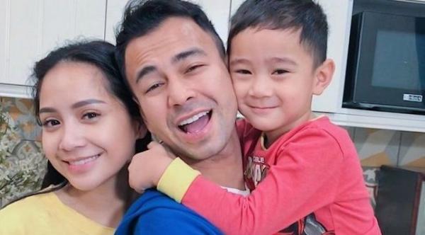 Deretan artis lulusan SMA, salah satunya Raffi Ahmad.