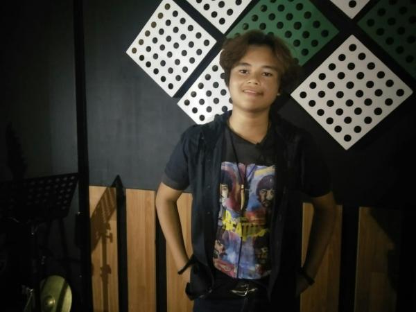 Axel Ferdan rilis single terbaru. (Foto: iNews.id).