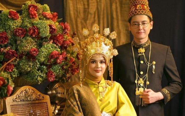 Deretan Artis Sempat Tak Direstui Menikah. (Foto: instagram)