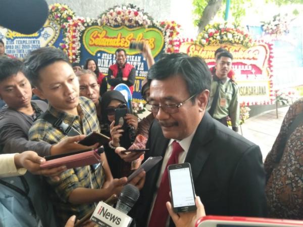Mantan Gubernur DKI Jakarta Djarot Saiful Hidayat menghadiri pelantikan anggota DPRD DKI Jakarta terpilih, Senin (26/8/2019). (Foto: iNews.id/WIldan Catra Mulia)