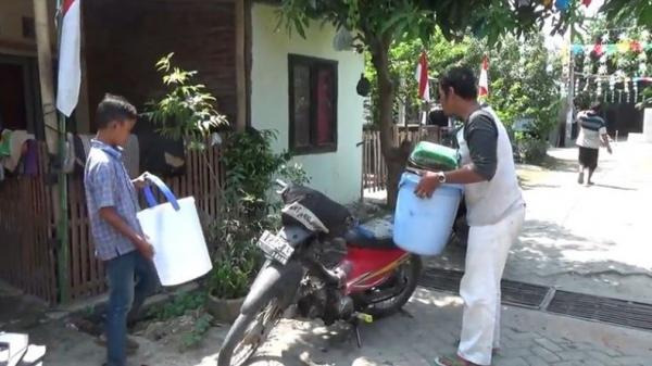 Tak Mampu Bayar Uang Seragam  Pelajar SMP  di Demak Diminta 