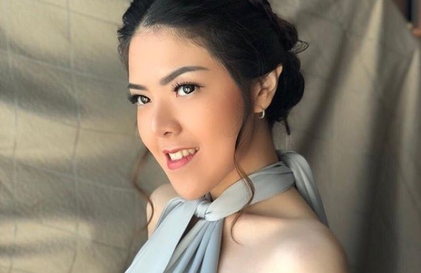 Deretan artis cantik merayakan Imlek, Tina Toon.