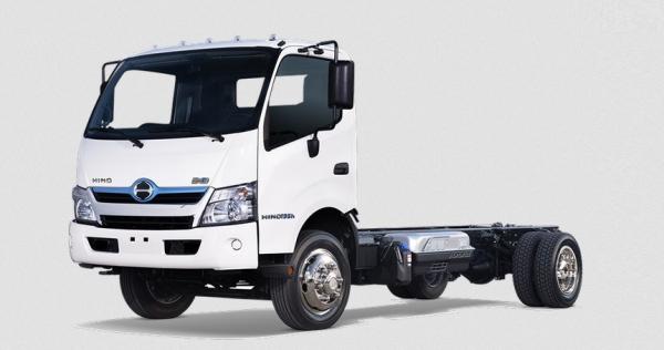 Gendong Mesin  Biodiesel dan Listrik Truk Hino Hybrid 