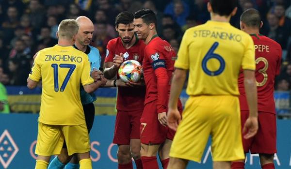 Ukraina 2 1 Portugal Petinju Ukraina Oleksandr Usyk. (Foto: Sky Sports)