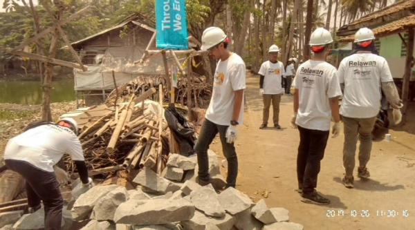 MNC Peduli menggandeng Habitat for Humanity memangun rumah layak huni di empat kota secara serentak. (Foto: MNC Peduli)