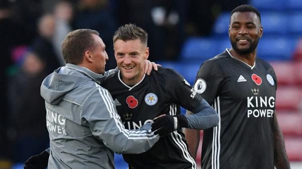 Brendan Rodgers Pelatih Leicester City Brendan Rodgers (kiri) dan Jamie Vardy (kanan) saat The Foxes mengalahkan Crystal Palace 2-0 di Selhurst Park, Rabu (3/11/2019) malam. (Foto: AFP)