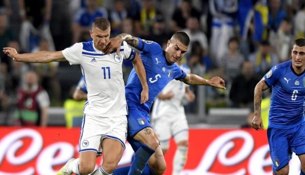 Italia 2 1 Bosnia Herzegovina Pada duel terakhir, Italia ditahan imbang 1-1 oleh Bosnia-Herzegovina (Foto: UEFA)