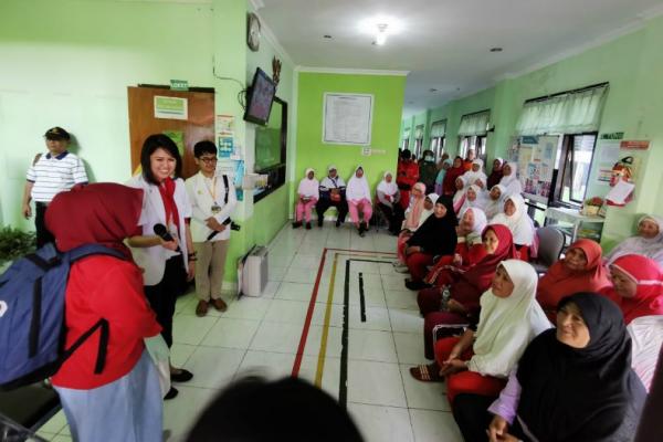 Departemen Prostodonsia Fakultas Kedokteran Gigi Universitas Indonesia saat menggelar pelatihan kader kesehatan di Kepulauan Seribu. (Foto: ist)