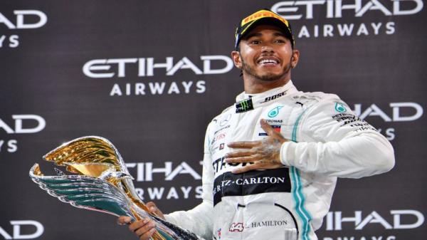 Pembalap Mercede-AMG Lewis Hamilton. (Foto: AFP)