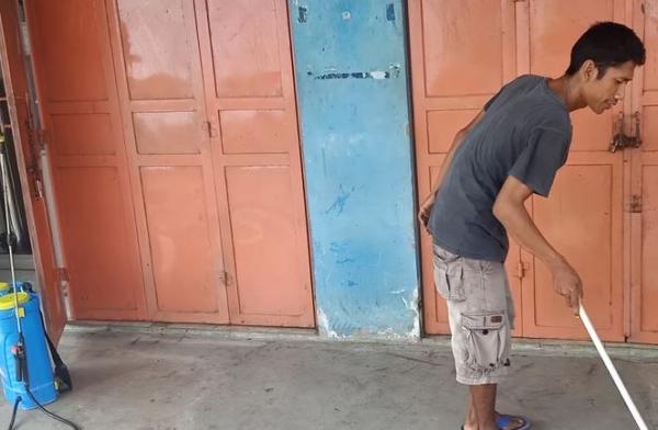 Ulat bulu di Permukiman Warga, Rabu (25/12/2019) (Foto: iNews/ Toiskandar)