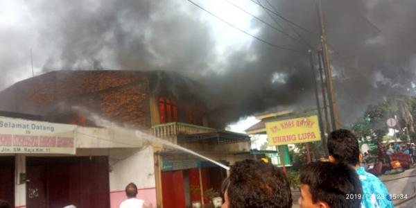 Kebakaran ruko di Medan, Sabtu (28/12/2019) (dok. istimewa)