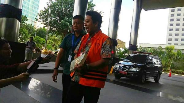 Mantan Ketua Umum Partai Persatuan Pembangunan (PPP) Muhammad Romahurmuziy menjalani pemeriksaan perdana sebagai tersangka kasus dugaan suap pengisian jabatan Kementerian Agama, di Gedung KPK, Jumat (22/3/2019). (Foto: iNews.id/Ilma de Sarbini)