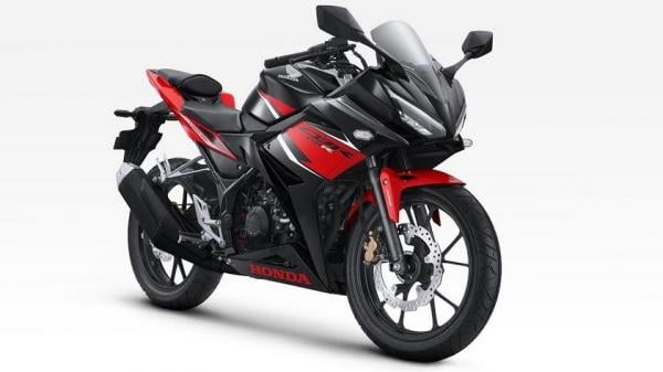 Honda CBR150R Victory Black Red