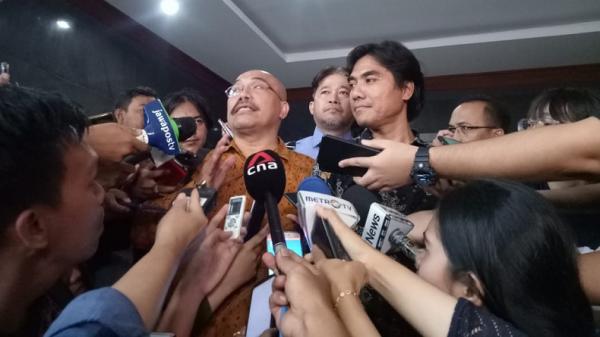 tim advokasi banjir jakarta Tim advokasi banjir Jakarta 2020 resmi mendaftarkan gugatan class action di Pengadilan Negeri Jakarta Pusat, Senin (13/1/2020). (Foto: iNews.id/Wildan Catra Mulia)